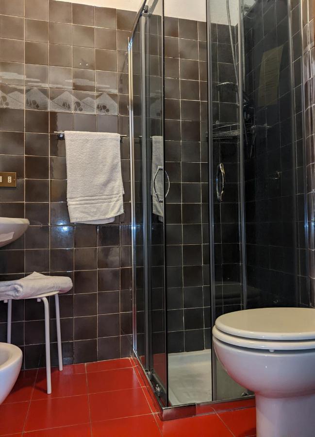 Hotel Montecarlo Castellanza Dış mekan fotoğraf